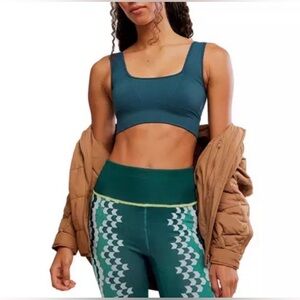NWT Free People Good Karma Square-Neck Bra in Size: M/L in Color: Evergreen
